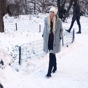 CALVIN KLEIN LIGHT GRAY WINTER COAT! SIZE LARGE! EUC!!